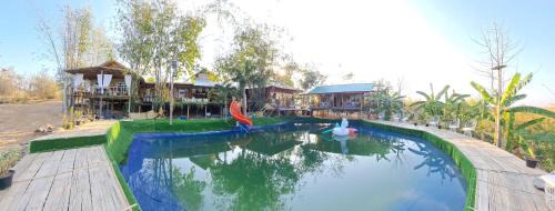Lom Sak House | บ้านไร่โนเวมเบอร์ ที