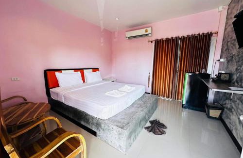 Prakhon Chai Hotel | พี เค ซี รีสอร์ท