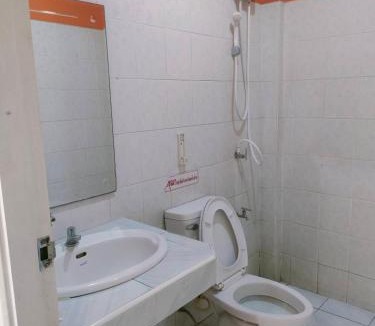 Sam Chuk Hostel | โรงแรมแฮปปี้ สามชุก Happy Motel samchuk