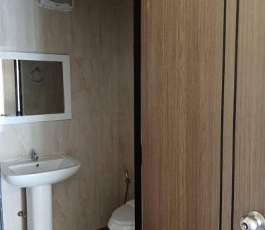 Kaeng Khlo Hotel | โรงแรมไทยงามพาเลซ (Thai Ngam Palace Hotel)