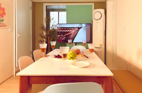 Sajik-dong Hostel | 경복궁,광화문,명동,남산근접 3룸