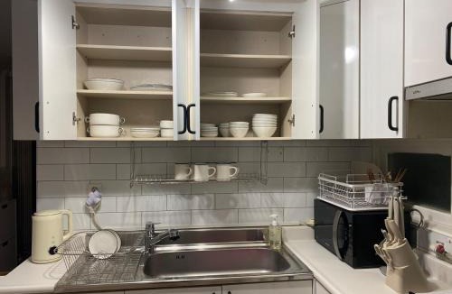 Itaewon Apartment | 마노아 문 Monoah Moon - Quiet 3BR Home near Itaewon Station