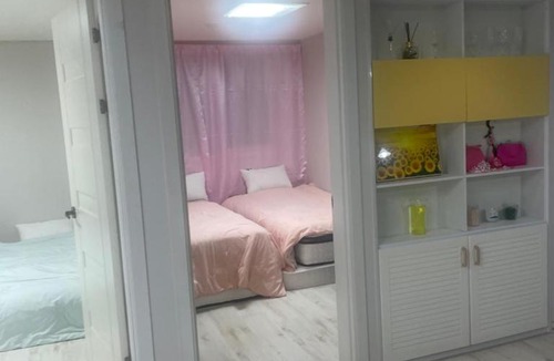 Bupyeong-dong Apartment | 행운외국인여성전용게스트하우스