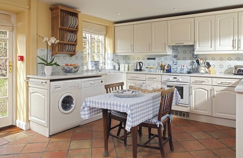 Chipping Norton Cottage | 1 bedroom accommodation in Bruern, near Chipping Norton