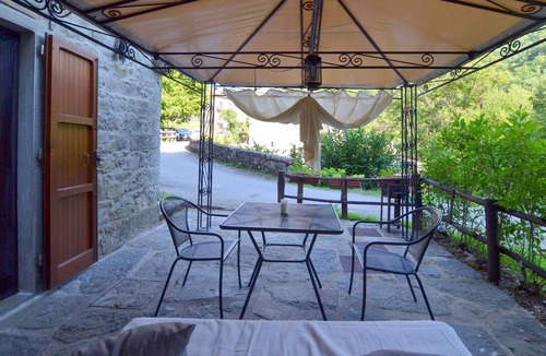Ortignano Raggiolo House | 1 bedroom pet friendly home in Ortignano Raggiolo