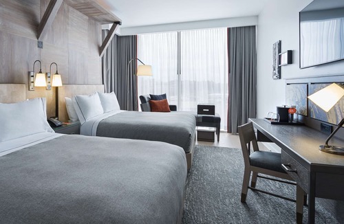District Wharf House | 1-Bedroom Suite + Connecting Room at a 4⭐️ Hotel