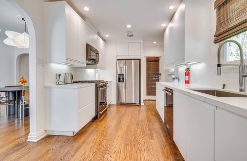 Melrose House | 1 Block to Melrose Ave! Bright Home w/Pool