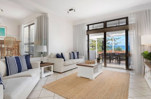Sunshine Beach Apartment | 1 Craiglea Lodge - Prime Location Right at the Beach