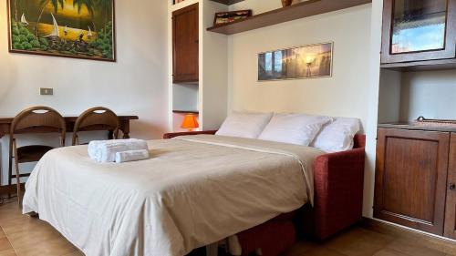 Peschiera Borromeo Apartment | [10 minuti dall'aeroporto] Linate Studio Flat