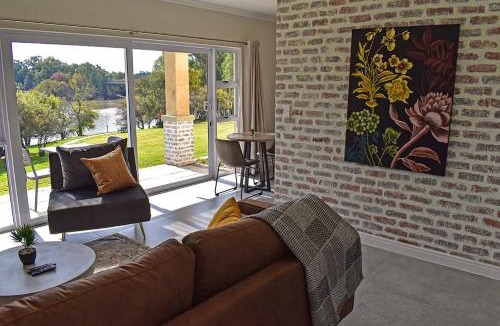 Parys Apartment | 1001 Pont de Val