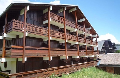 Les Saisies Apartment | 100m from ski slopes, 1st floor, view ski slopes, balcony, tv, ski locker, 22m², Les Saisies