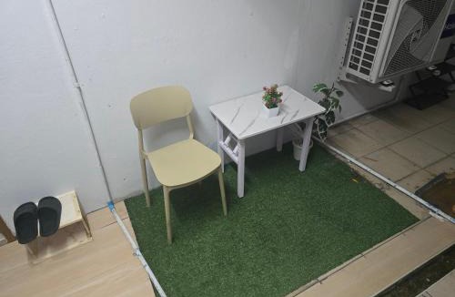 Lat Yao Apartment | 103 Lovely AC apartment with private kitchen