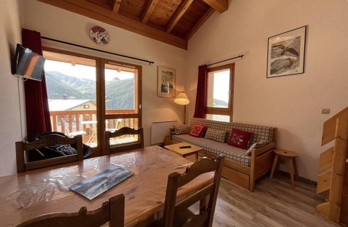Vallandry Apartment | 130m from resort center, 2nd floor, balcony, tv, 47m², Peisey-Vallandry