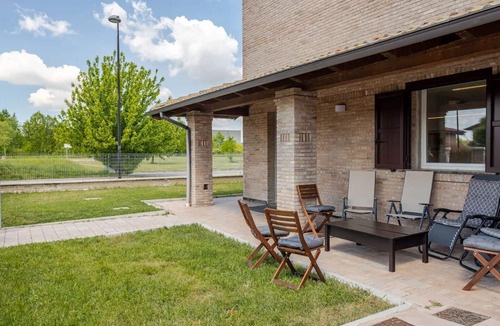 Funo Villa | 15 minuti da Bologna: Villa Moderna - Villa Bologna: Cinema & Jacuzzi
