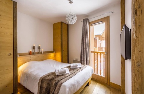 Les Brevieres Apartment | 150m from resort center, fitness, swimming pool, sauna, hammam, balcony, tv, 80m², Tignes