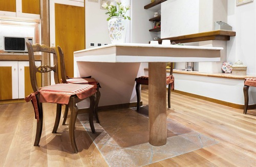 Prato House | 1800s farmhouse among olive trees near Cerreto