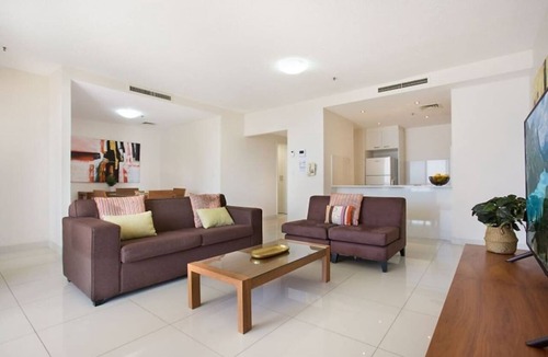 Surfers Paradise Apartment | 1803 Allunga 18th Floor Ocean views