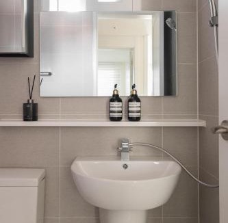 Cheongpa-dong House | 2호점 NEW 2BR 3min Seoul Station Elevator Terrace Namsan View Free Luggage