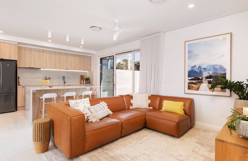 Peregian Beach Apartment | 2-196 "Olas" David Low Way, Peregian Beach