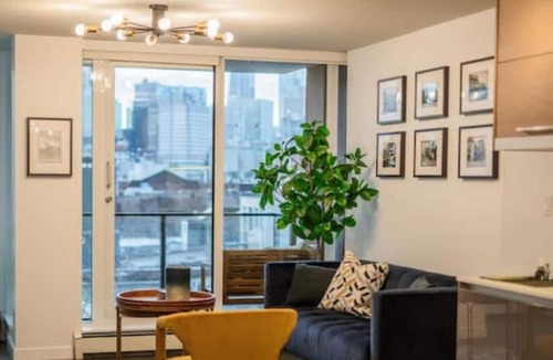 Chinatown Apartment | 2 bed+2 bath Downtown Vancouver luxury Apt.