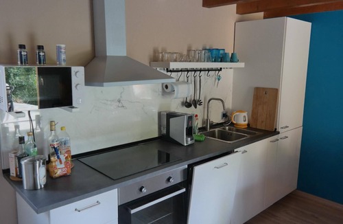 Borgo Val di Taro Apartment | 2 Bed Flat - Pets - Pool - Garden - Parking