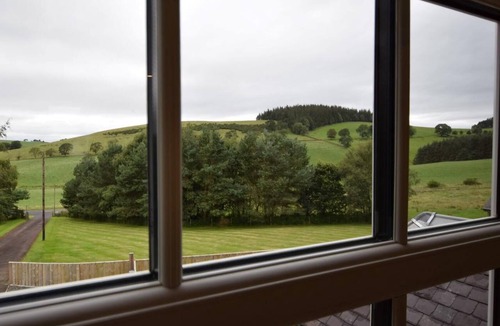 West Linton Cottage | 2 Bed in West Linton (oc-76383)