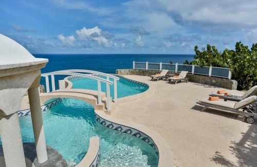 Sea Breeze Hills Villa | 2-bed Villa with Uninterrupted Sea Views - Equinox villa
