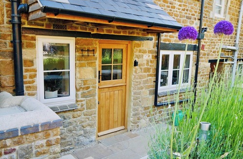 Hook Norton Cottage | 2 bedroom accommodation in Hook Norton, near Chipping Norton