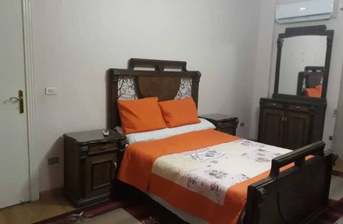 Cairo Apartment | 2-bedroom apartment in lovely Giza with AC for relaxing stays