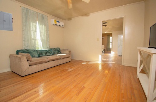 North Wilkesboro Apartment | 2-bedroom APT in downtown N. Wilkesboro - travel nurse or long term stay welcome