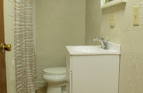 North Wilkesboro Apartment | 2-bedroom APT in downtown N. Wilkesboro - travel nurse or long term stay welcome