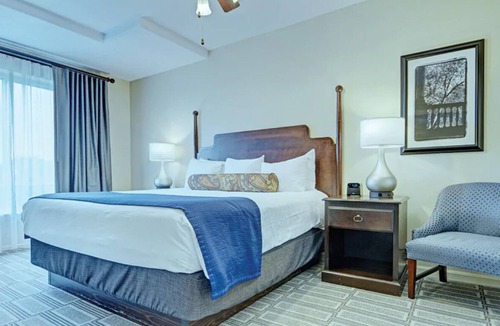 Eisenhower East Resort | 2 Bedroom Condo at Wyndham Old Town Alexandria Resort - Close to D.C!