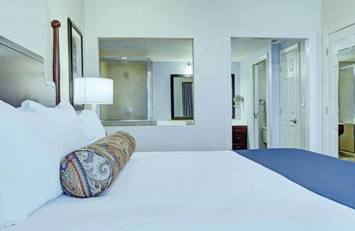 Eisenhower East Resort | 2 Bedroom Condo at Wyndham Old Town Alexandria Resort - Close to D.C!