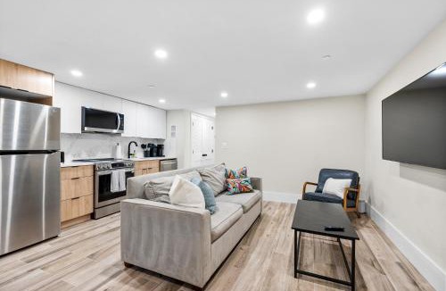 Le Droit Park Apartment | 2-Bedroom Garden Suite, Private Entrance & Washer & Dryer, U Street