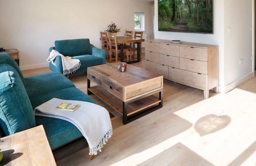 Dorsington Cottage | 2 bedroom accommodation in Dorsington, near Stratford-Upon-Avon