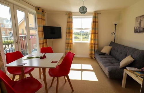 Thorpe Apartment | 2 bedroom - great location near train station & parking @Banbury