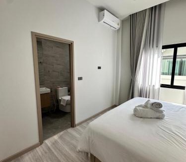 Nong Chaeng House | 2 Bedroom Modern House