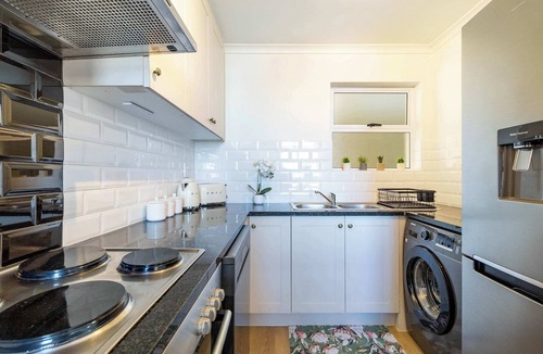 Century City Apartment | 2 Bedroom, Mountain View Penthouse, Century City