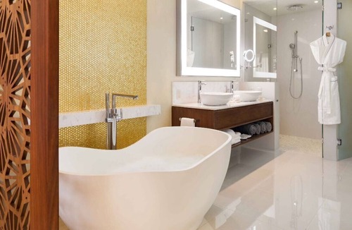 Santa Rosa Resort | 2 Bedroom Ocean View on “The Corridor" at Villa La Valencia close to everything