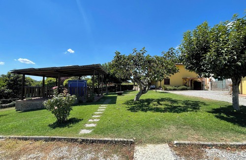 Pontedera House | 2 bedroom private vacation home in tuscany