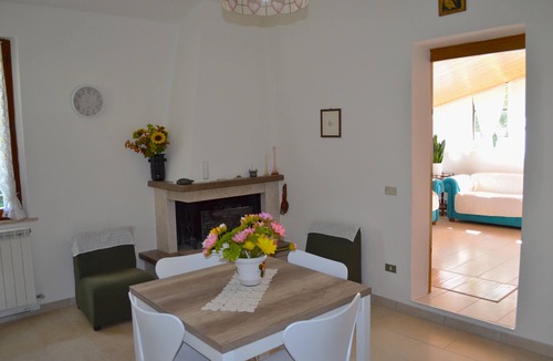 Urbino House | 2 Bedroom Private vacation home in Marche