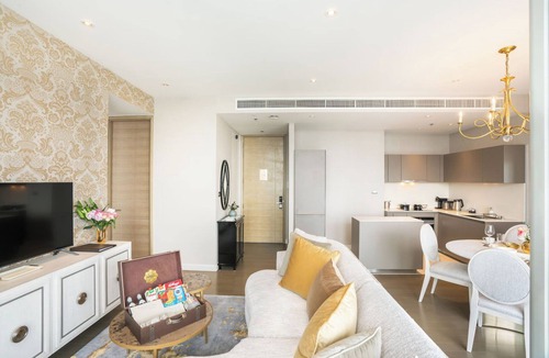 Chidlom Condo | 2 BR Appt/Bkk Heart/Monthly