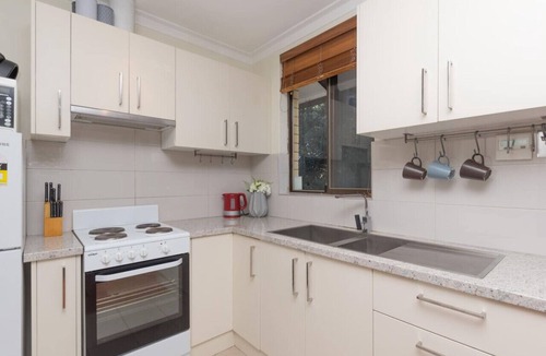 Mount Lawley Apartment | 2 BR getaway! 4.8km to CBD & 10km to airport
