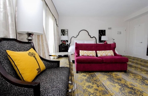 Kalorama Heights Hotel | 2 Cozy Suites Near Historical Landmarks & Attractions! Gym Access & Pool