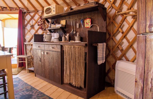 Torre A Castello RV Rental | 2 Cuori e 1 Yurta Glamping in Toscana