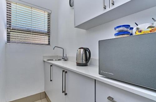 Klerksdorp House | 2 Kiaat Suites