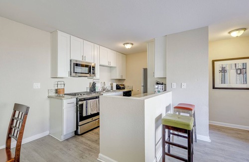 Port Hueneme Condo | 2 Mi to Beaches: Condo w/Patio in Port Hueneme!