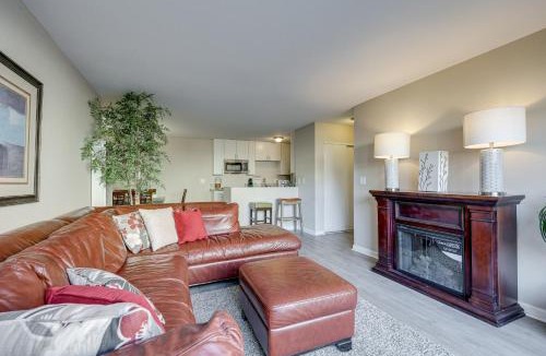 Port Hueneme House | 2 Mi to Beaches: Condo w/Patio in Port Hueneme!