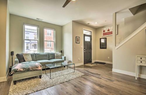 Le Droit Park House | 2 Mi to National Mall: Modern DC Retreat w/Patio