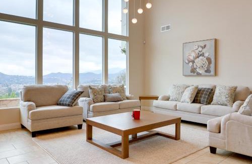 Westlake Village House | 2 Mi to Promenade at Westlake: Mtn-View Haven!